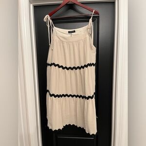 NWT Allegra K scalloped tiered cream midi dress